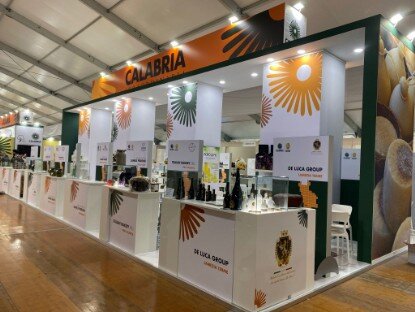 VIN ITALY DE LUCA GROUP Sol&Agrifood & vin italy De Luca